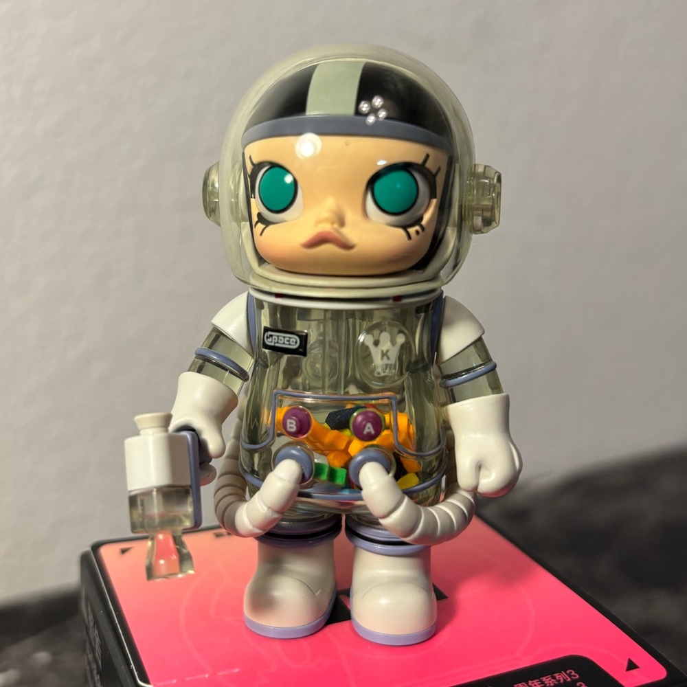 Space Molly 100% Series 03 - Confirmed Tetris